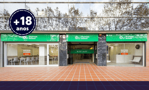 Estude negócios em Barcelona, Genebra ou Munique, com aulas em inglês, visão internacional e contato com líderes de mercado. Uma escolha para quem quer empreender, liderar e construir carreira global.